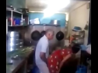 Srilankan chacha fucking his maid in caboose seconds